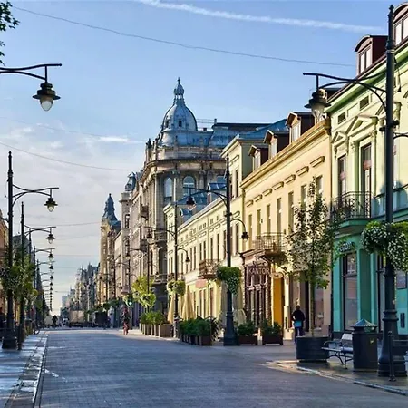 Lumina Luxury With Parking *