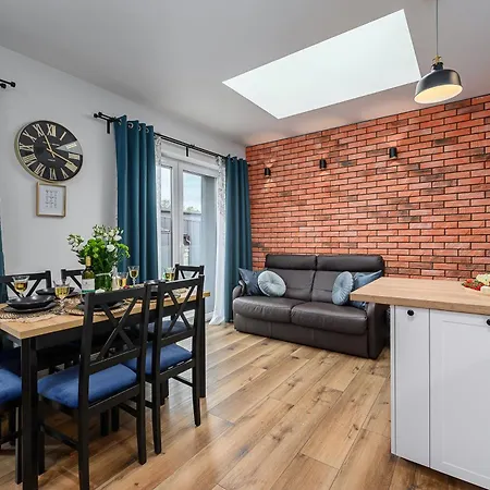 Lumina Luxury With Parking Apartament